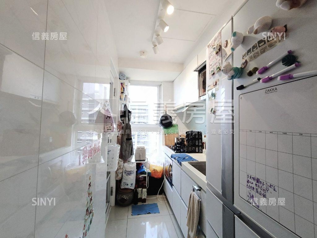 威尼斯景觀三房車位房屋室內格局與周邊環境