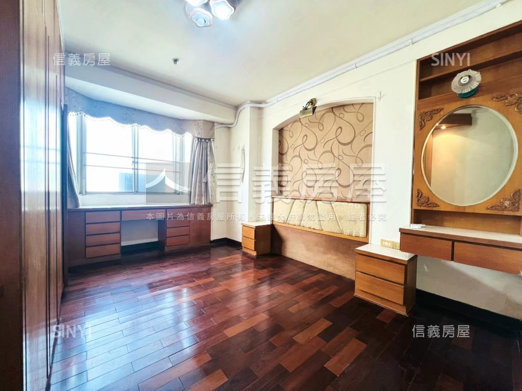 鼎宇高樓景觀三房平車房屋室內格局與周邊環境
