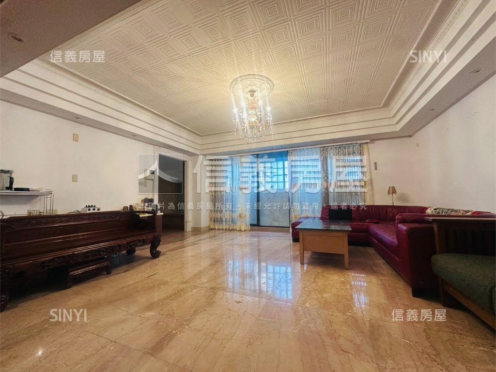 天母清幽綠景電梯三房房屋室內格局與周邊環境