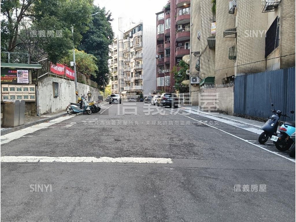 天母清幽綠景電梯三房房屋室內格局與周邊環境