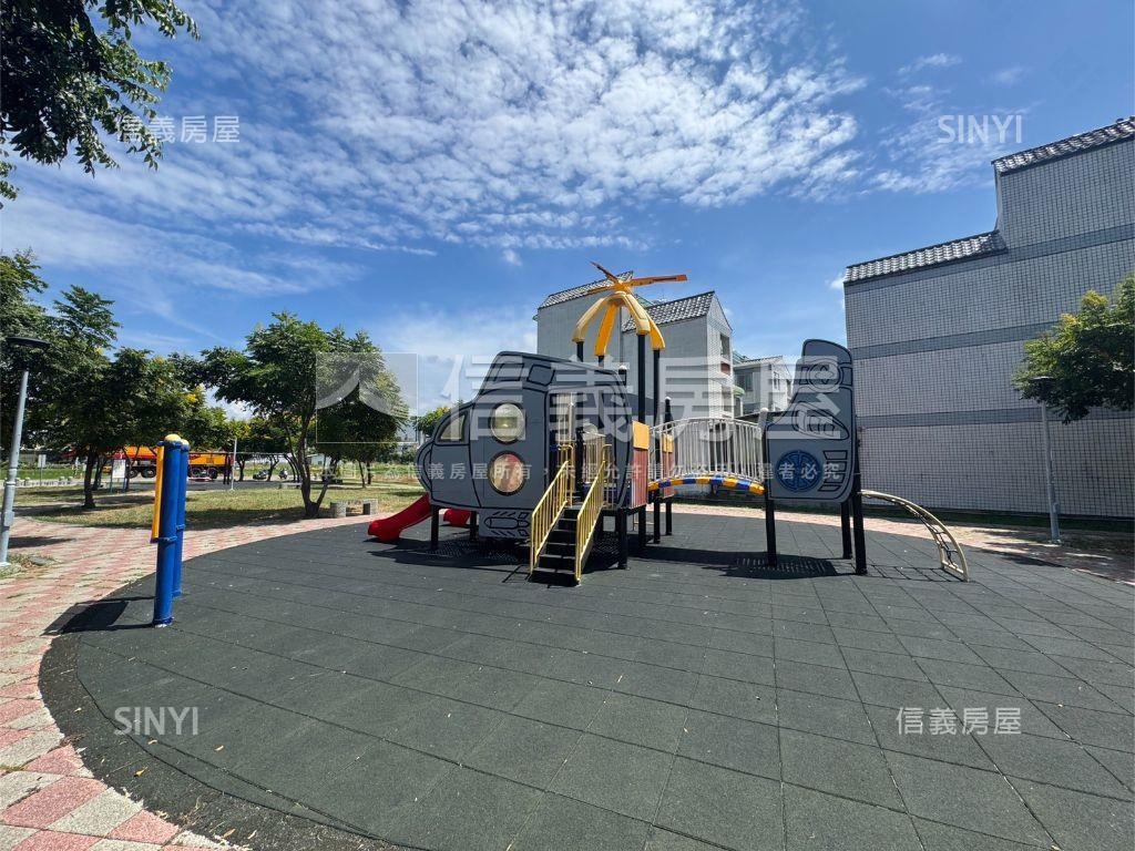 新家華｜家兜里｜電梯透天房屋室內格局與周邊環境