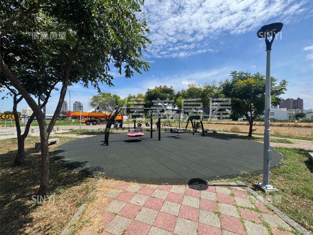 新家華｜家兜里｜電梯透天房屋室內格局與周邊環境