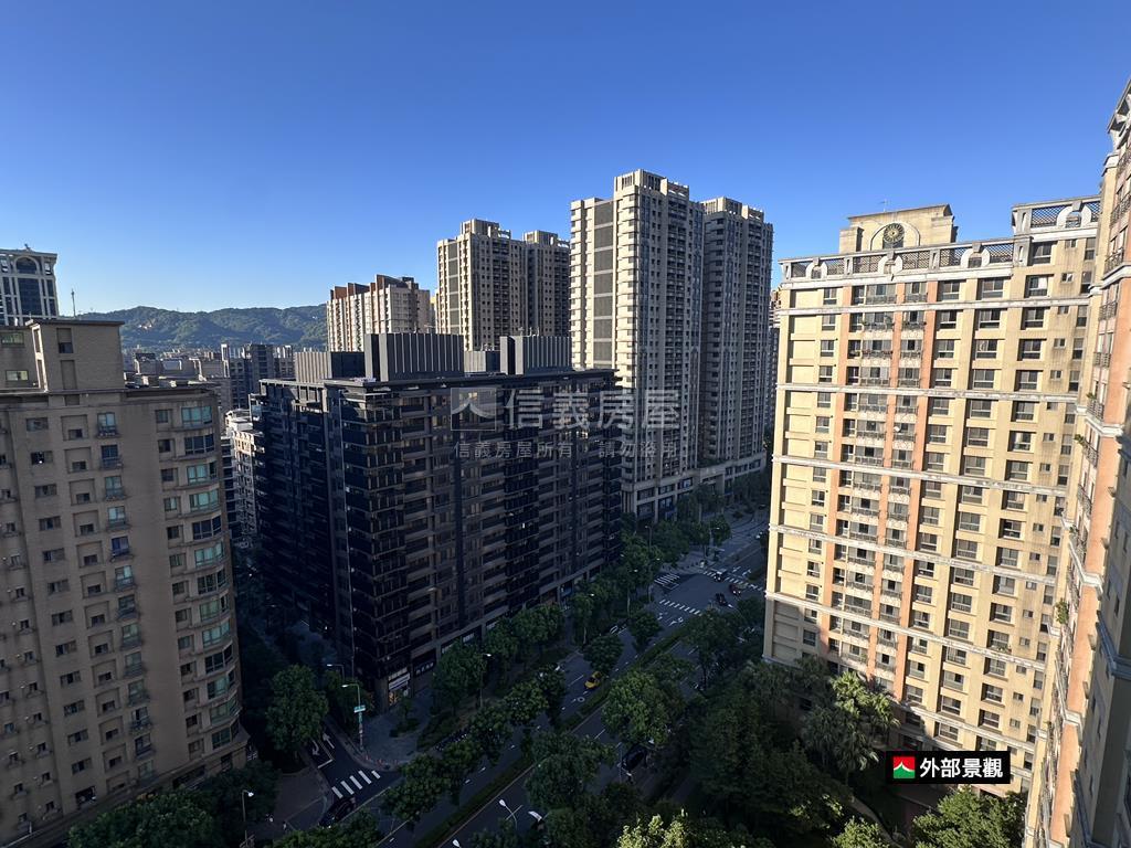 皇翔四季會館大套房＋車位房屋室內格局與周邊環境