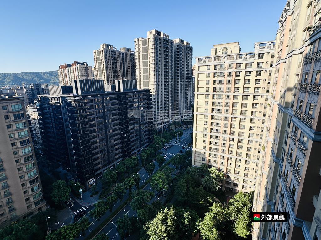 皇翔四季會館大套房＋車位房屋室內格局與周邊環境