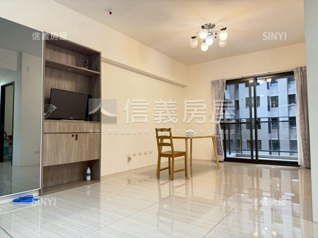 專任鉅虹曙光之旅三房平車房屋室內格局與周邊環境