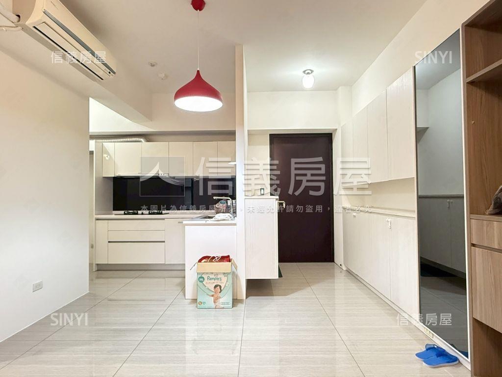 專任鉅虹曙光之旅三房平車房屋室內格局與周邊環境