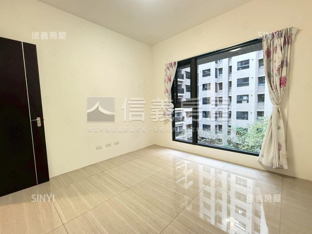 專任鉅虹曙光之旅三房平車房屋室內格局與周邊環境