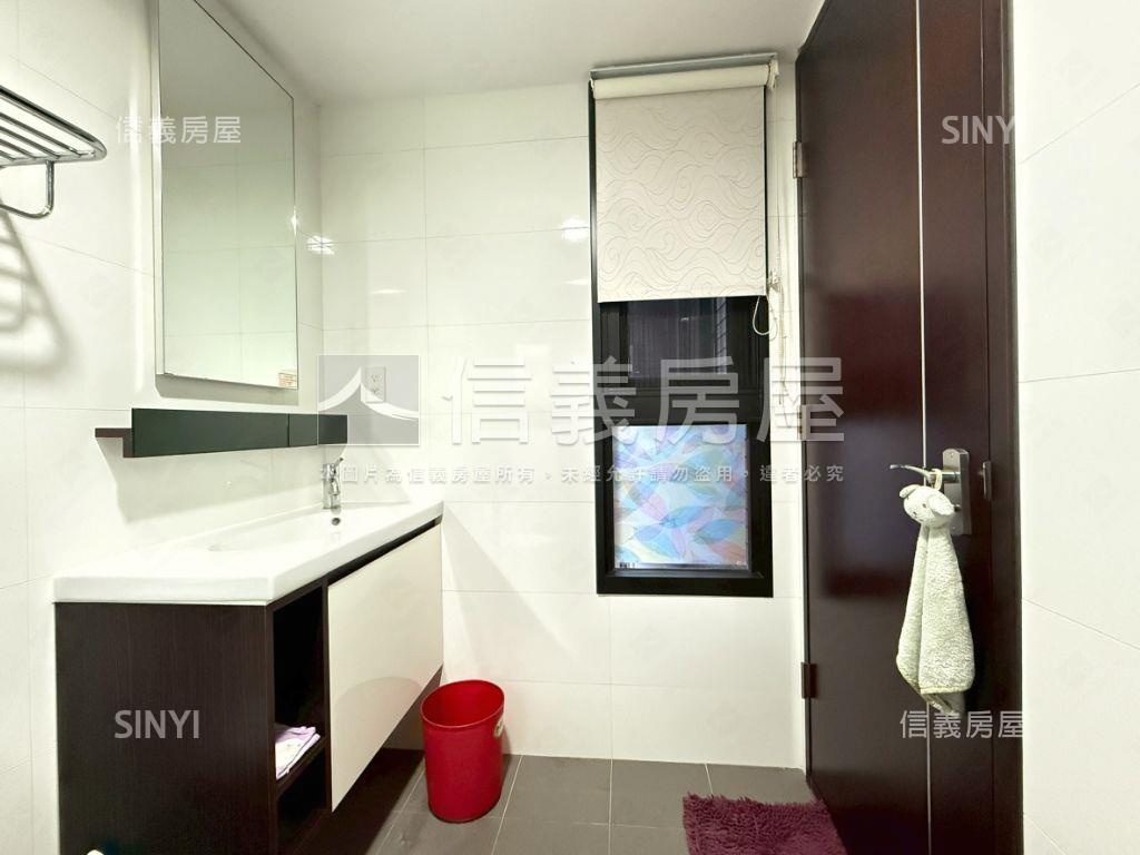 專任鉅虹曙光之旅三房平車房屋室內格局與周邊環境