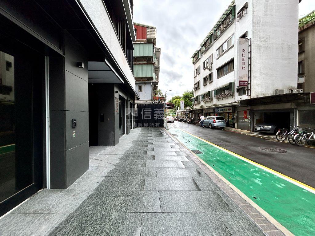 朗朗台大⭐三角窗金店面房屋室內格局與周邊環境