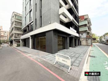 朗朗台大⭐三角窗金店面