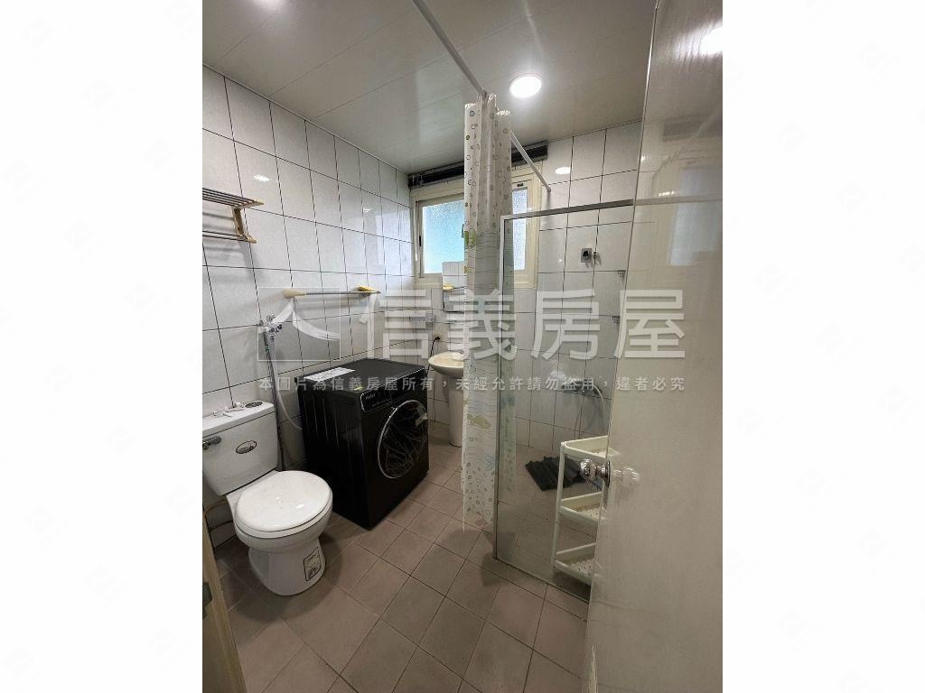 正板新路近捷運三房房屋室內格局與周邊環境