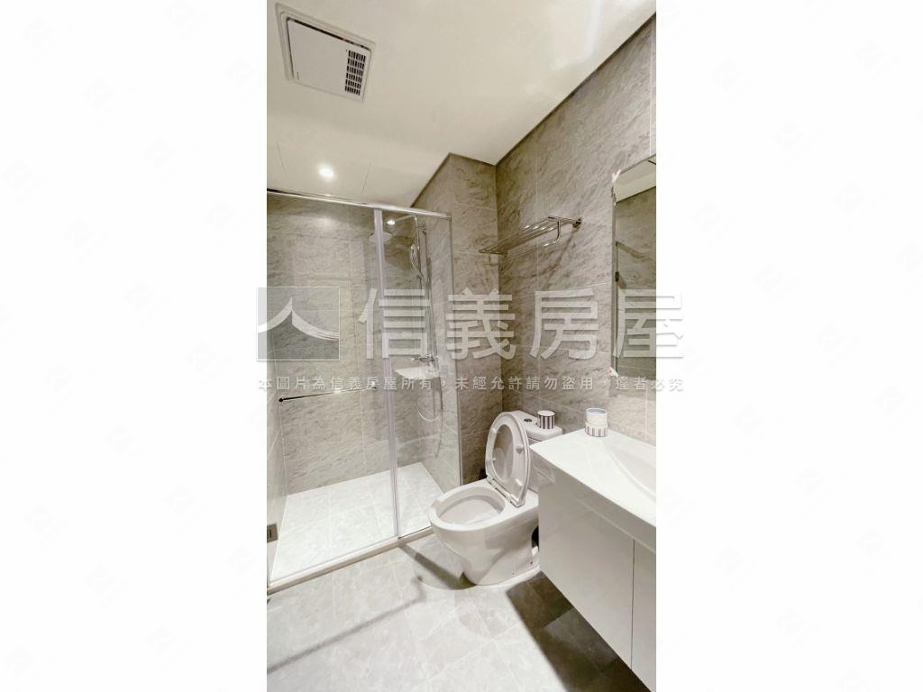 面外視野＊高坪效三房車位房屋室內格局與周邊環境