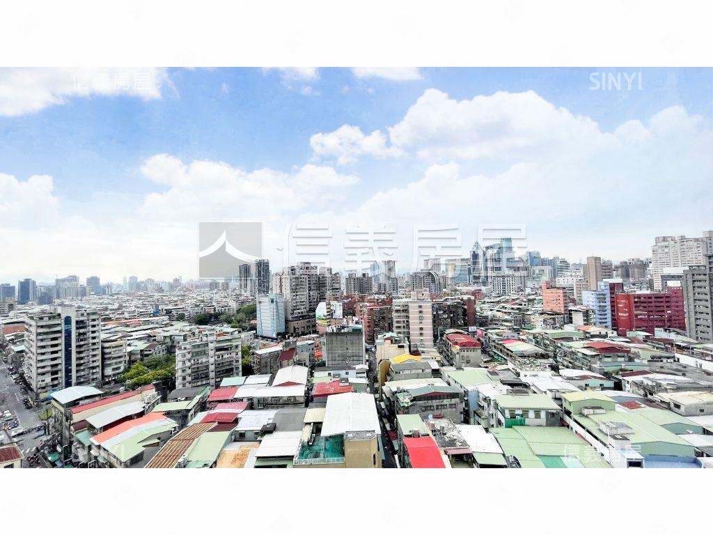 面外視野＊高坪效三房車位房屋室內格局與周邊環境