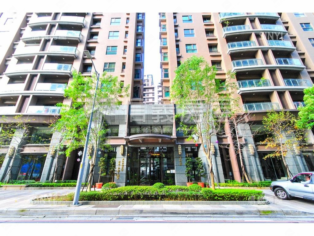 上和苑格局美大三房車位房屋室內格局與周邊環境