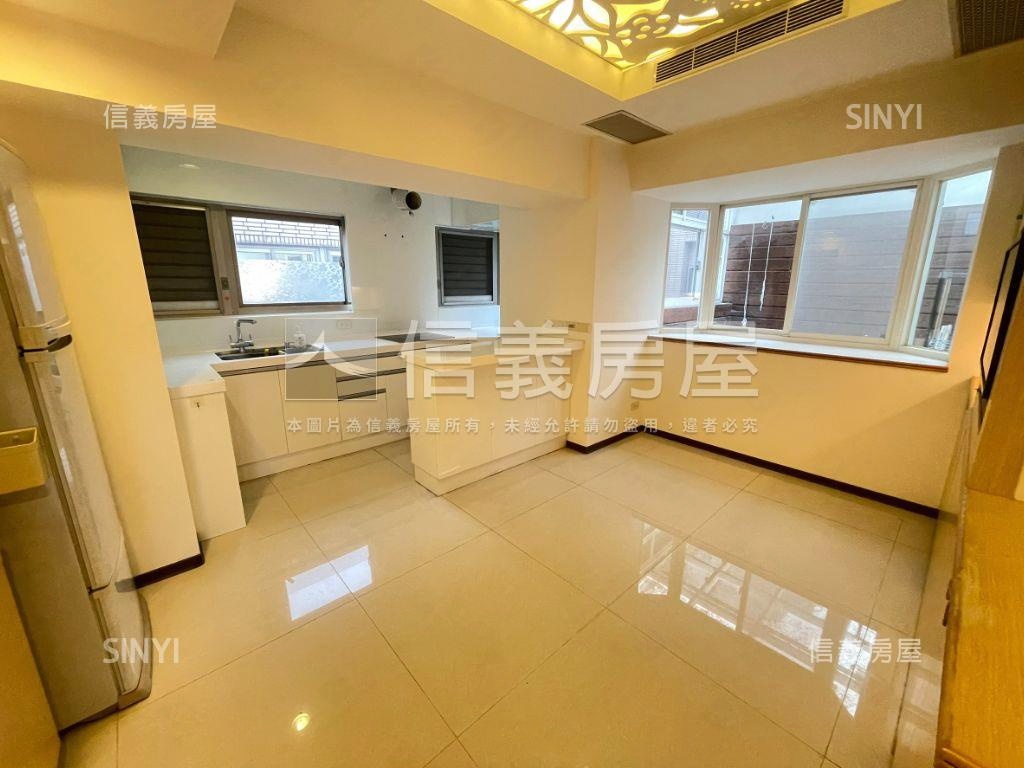 中央新村高樓美景房屋室內格局與周邊環境