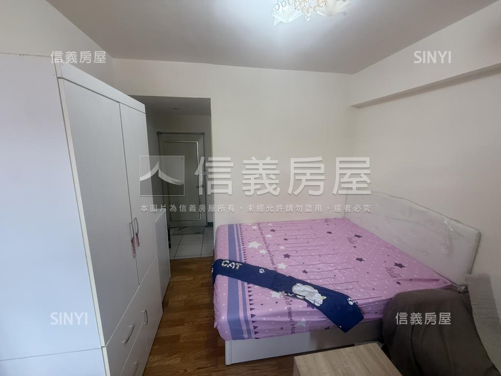逢甲第五大街商場美套房房屋室內格局與周邊環境