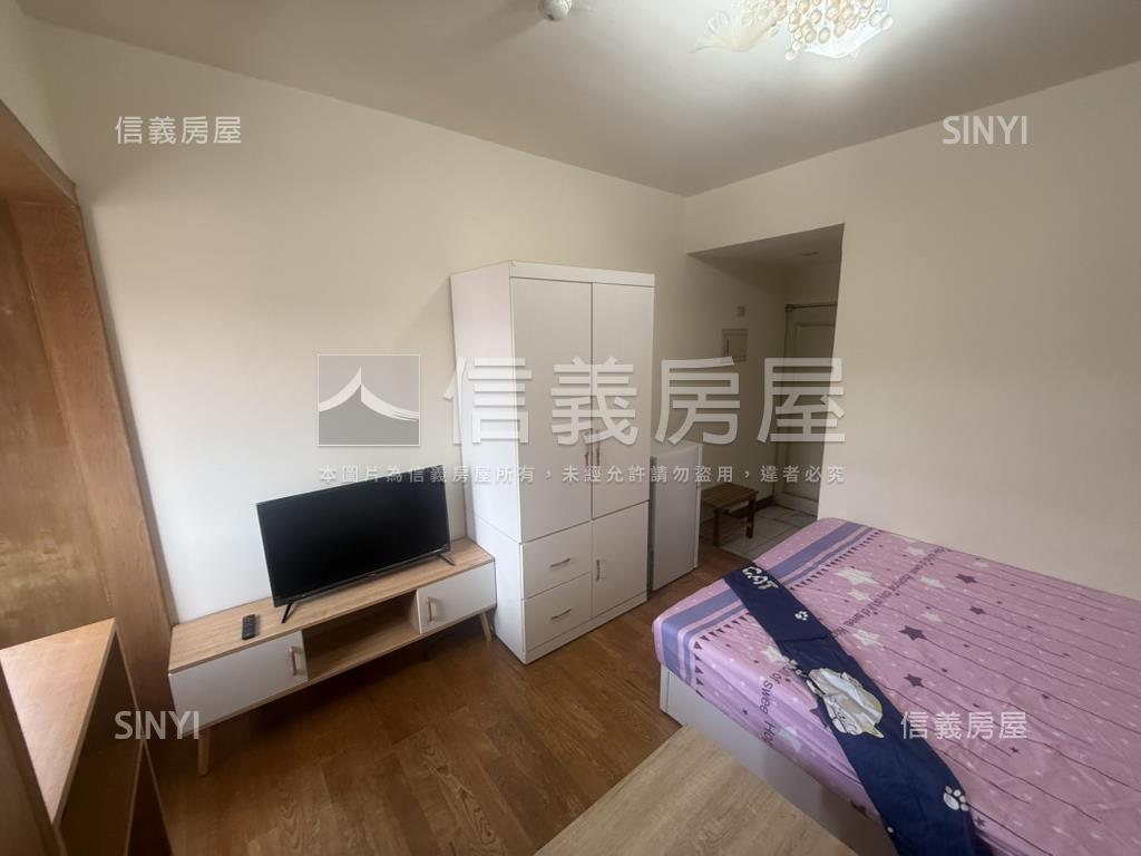 逢甲第五大街商場美套房房屋室內格局與周邊環境