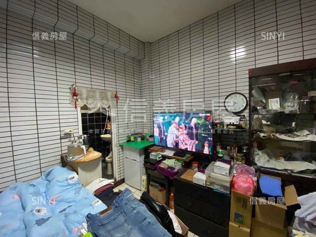 市中心稀有靜巷一樓房屋室內格局與周邊環境
