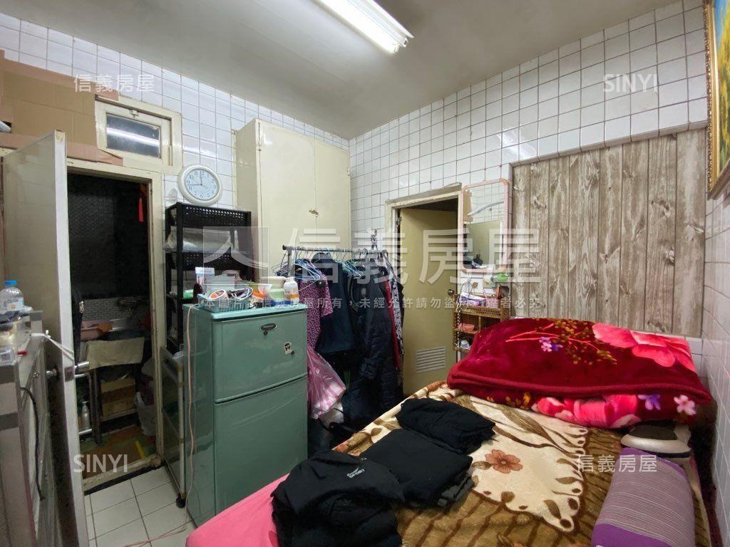 市中心稀有靜巷一樓房屋室內格局與周邊環境