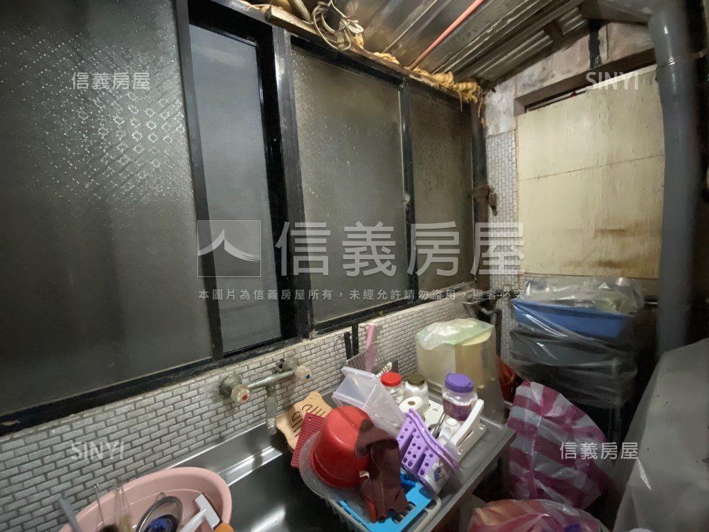 市中心稀有靜巷一樓房屋室內格局與周邊環境