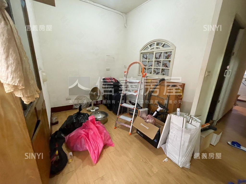 中誠街三樓公寓房屋室內格局與周邊環境