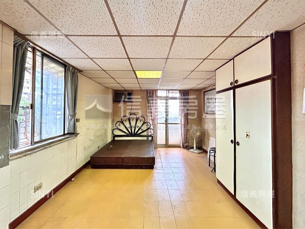 成都邊間採光後棟安靜大廈房屋室內格局與周邊環境