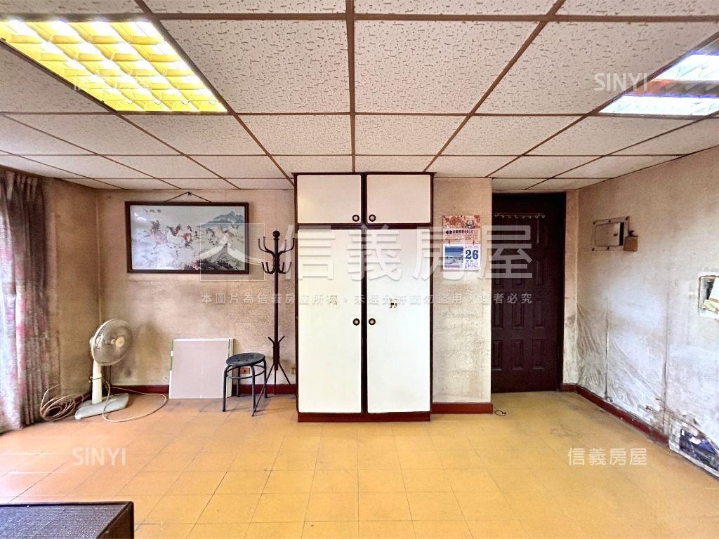 成都邊間採光後棟安靜大廈房屋室內格局與周邊環境