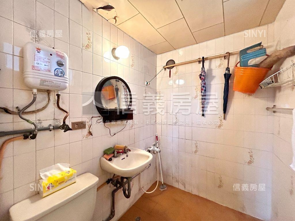 成都邊間採光後棟安靜大廈房屋室內格局與周邊環境