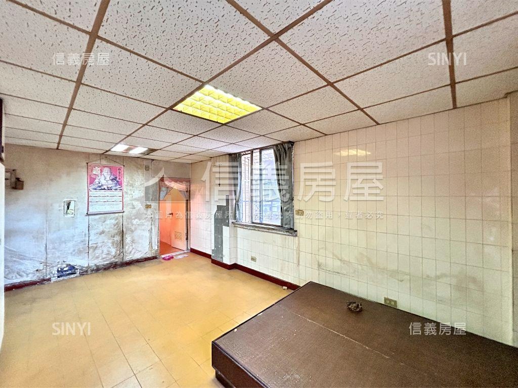 成都邊間採光後棟安靜大廈房屋室內格局與周邊環境