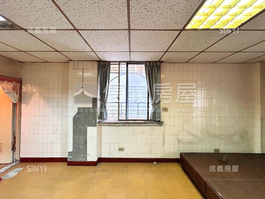 成都邊間採光後棟安靜大廈房屋室內格局與周邊環境