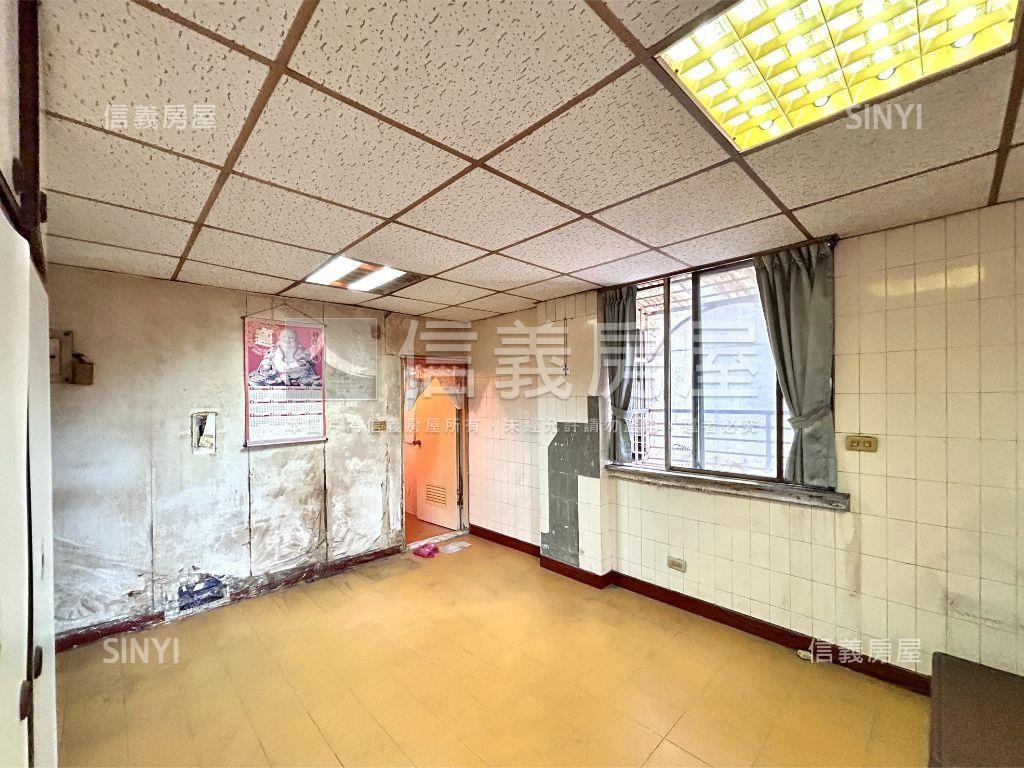 成都邊間採光後棟安靜大廈房屋室內格局與周邊環境