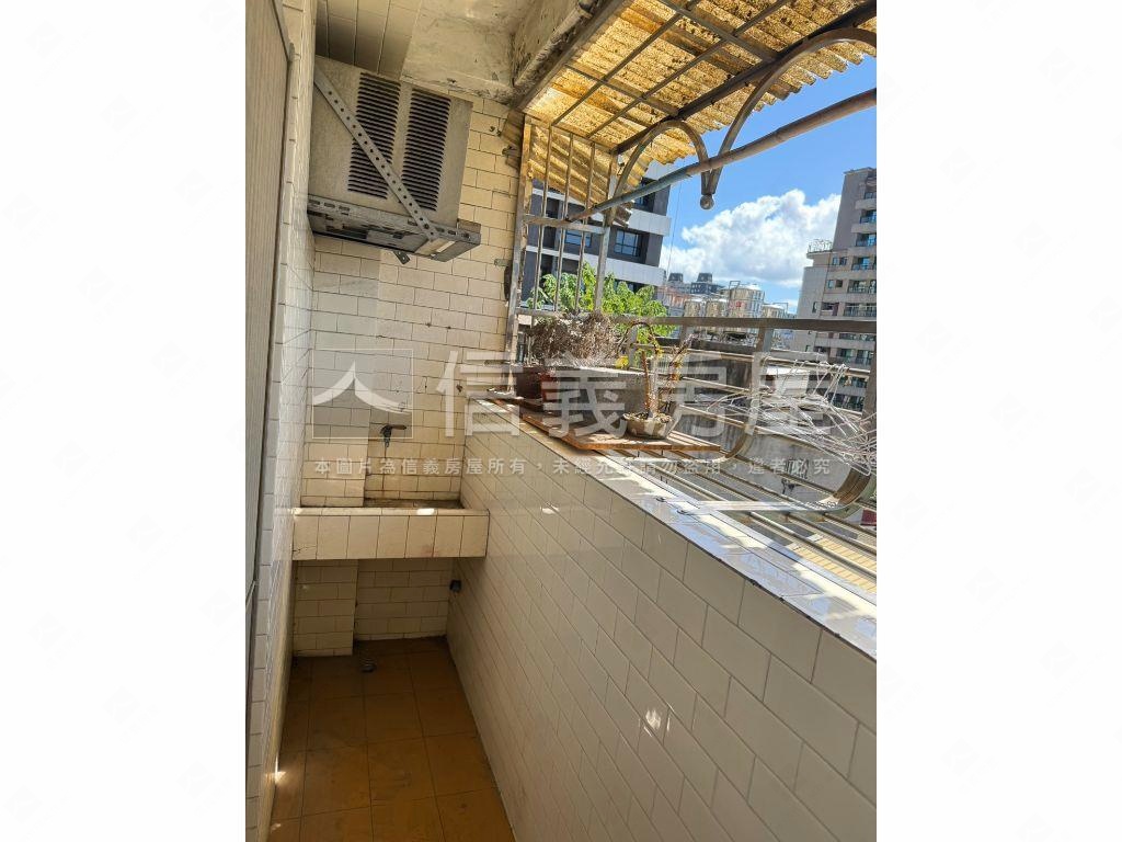 成都邊間採光後棟安靜大廈房屋室內格局與周邊環境