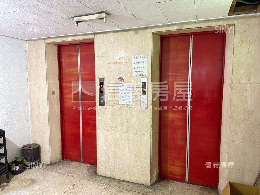 成都邊間採光後棟安靜大廈房屋室內格局與周邊環境