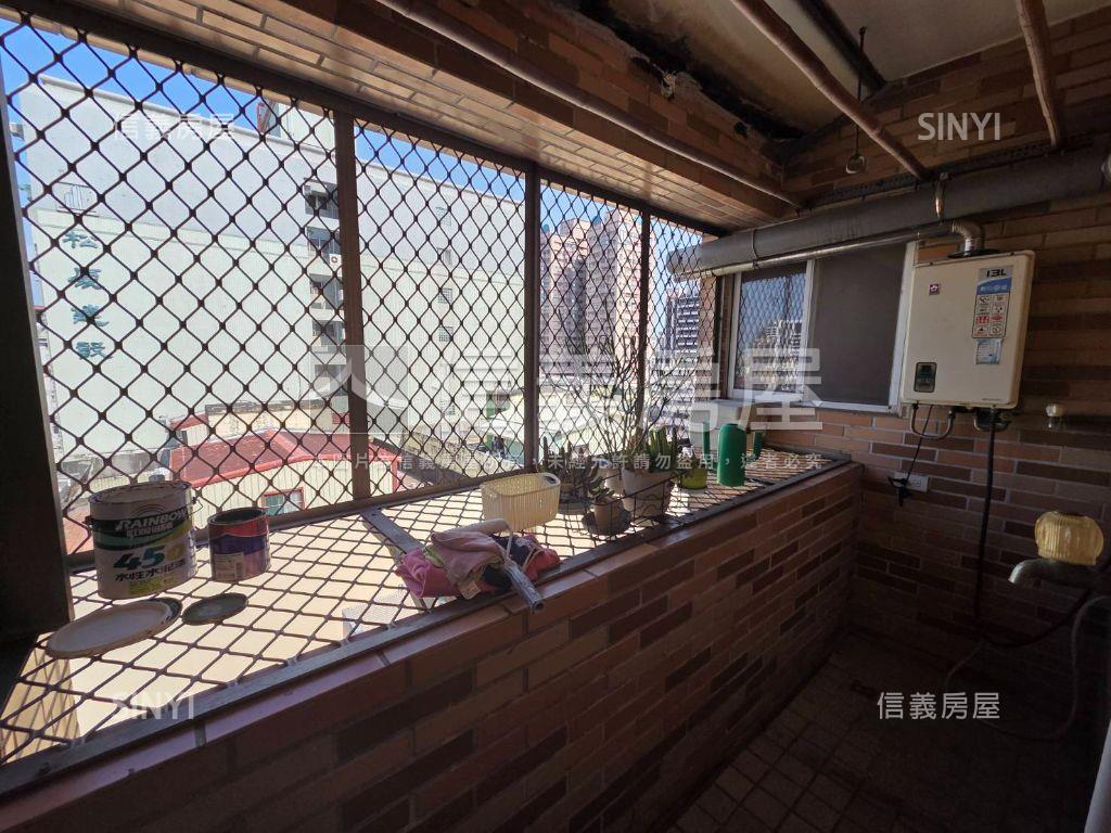 陽明面公園邊間大三房房屋室內格局與周邊環境