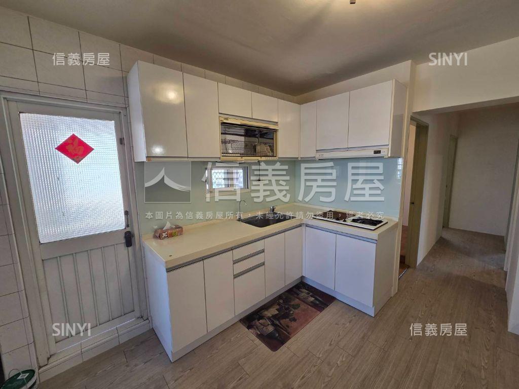 陽明面公園邊間大三房房屋室內格局與周邊環境