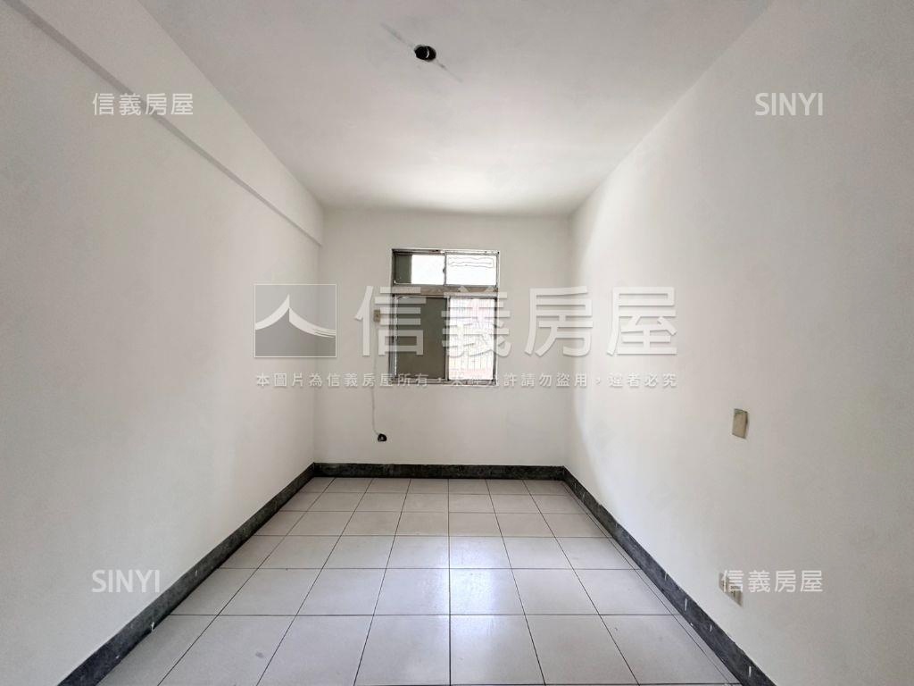 近遠東通訊園區明亮三樓房屋室內格局與周邊環境