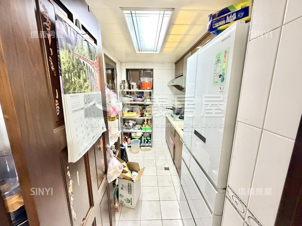 凡賽典雅四房悠境＋車位房屋室內格局與周邊環境
