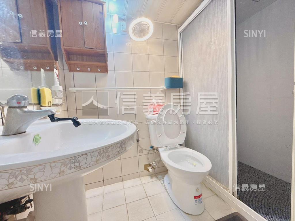 【淡大】低總價電梯套房房屋室內格局與周邊環境
