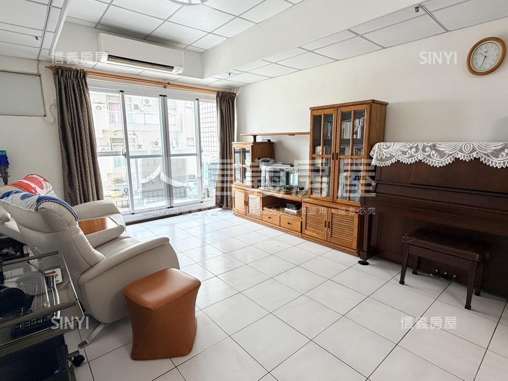 東區高樓質感三房平車房屋室內格局與周邊環境