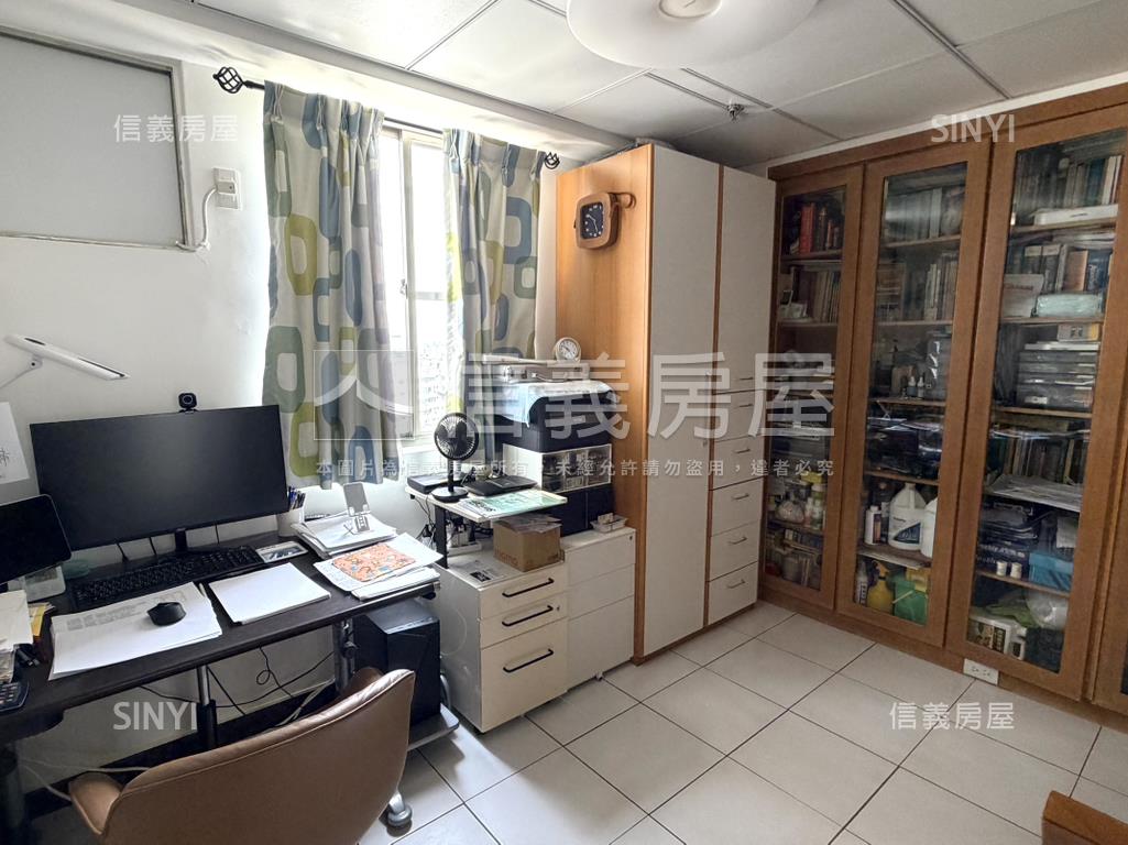 東區高樓質感三房平車房屋室內格局與周邊環境