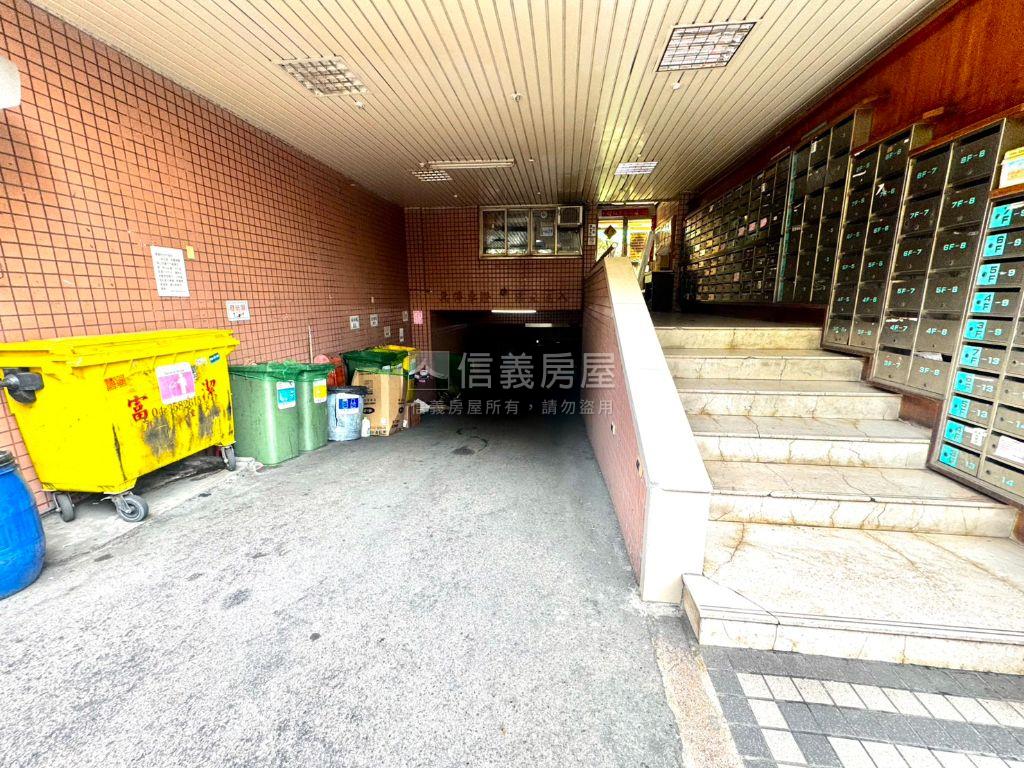 近櫻花捷運站優質套房房屋室內格局與周邊環境