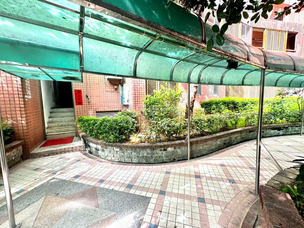 近櫻花捷運站優質套房房屋室內格局與周邊環境