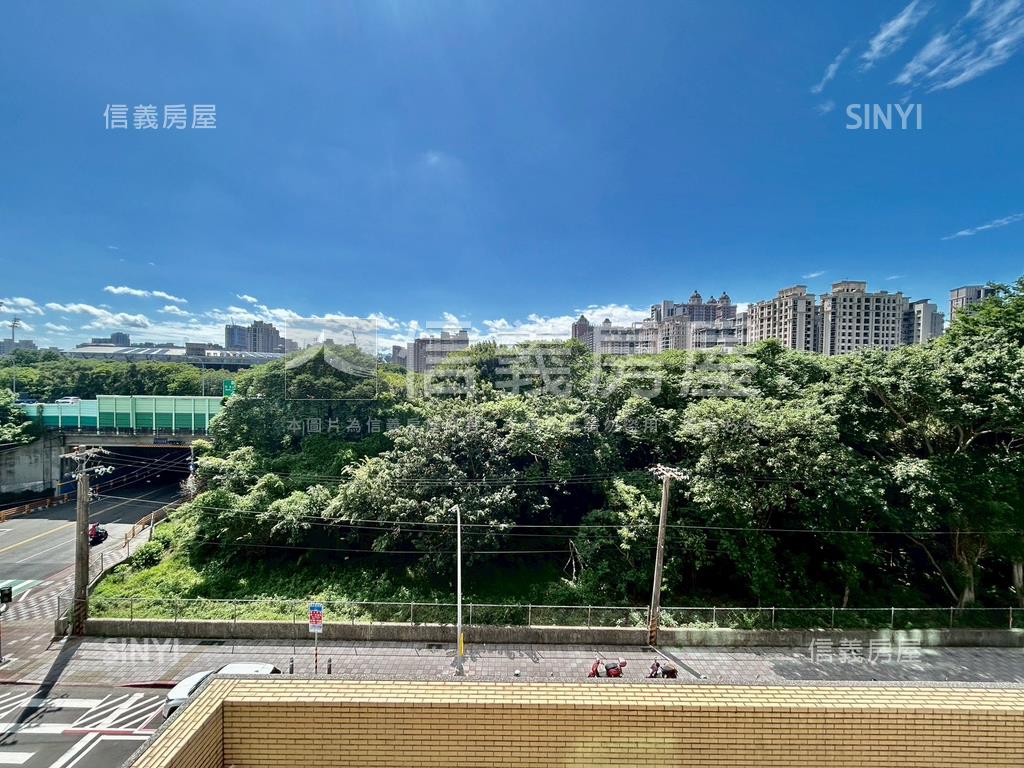 首璽長虹樹梢戶房屋室內格局與周邊環境