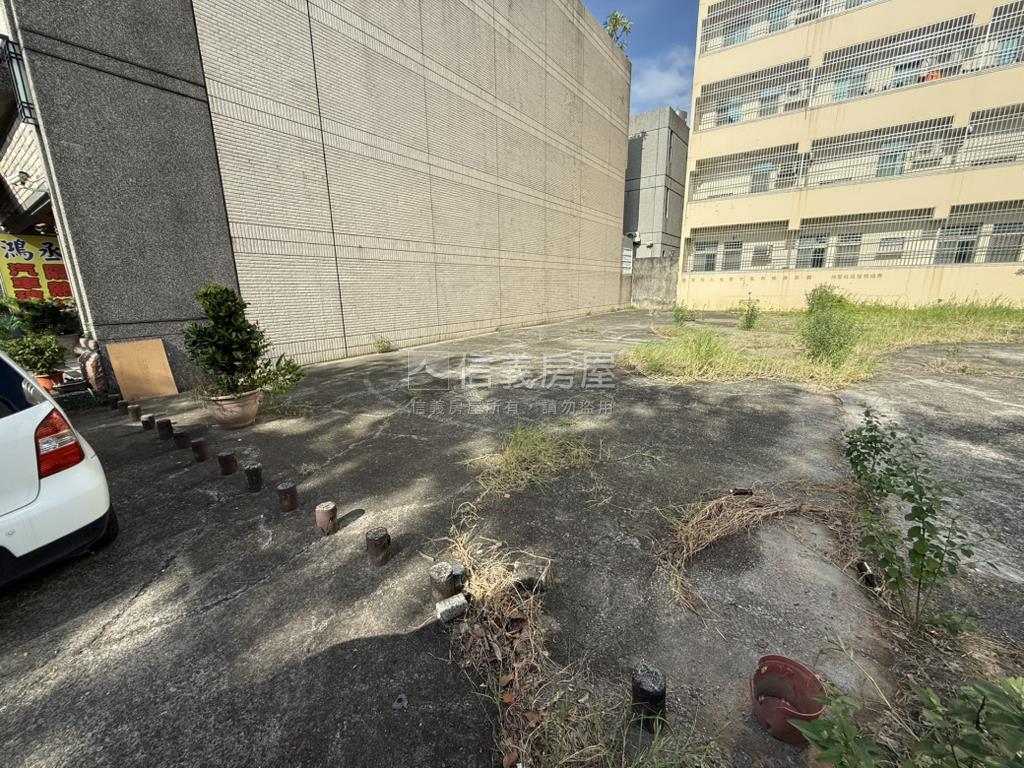 虎尾寮面寬約８．５米土地房屋室內格局與周邊環境