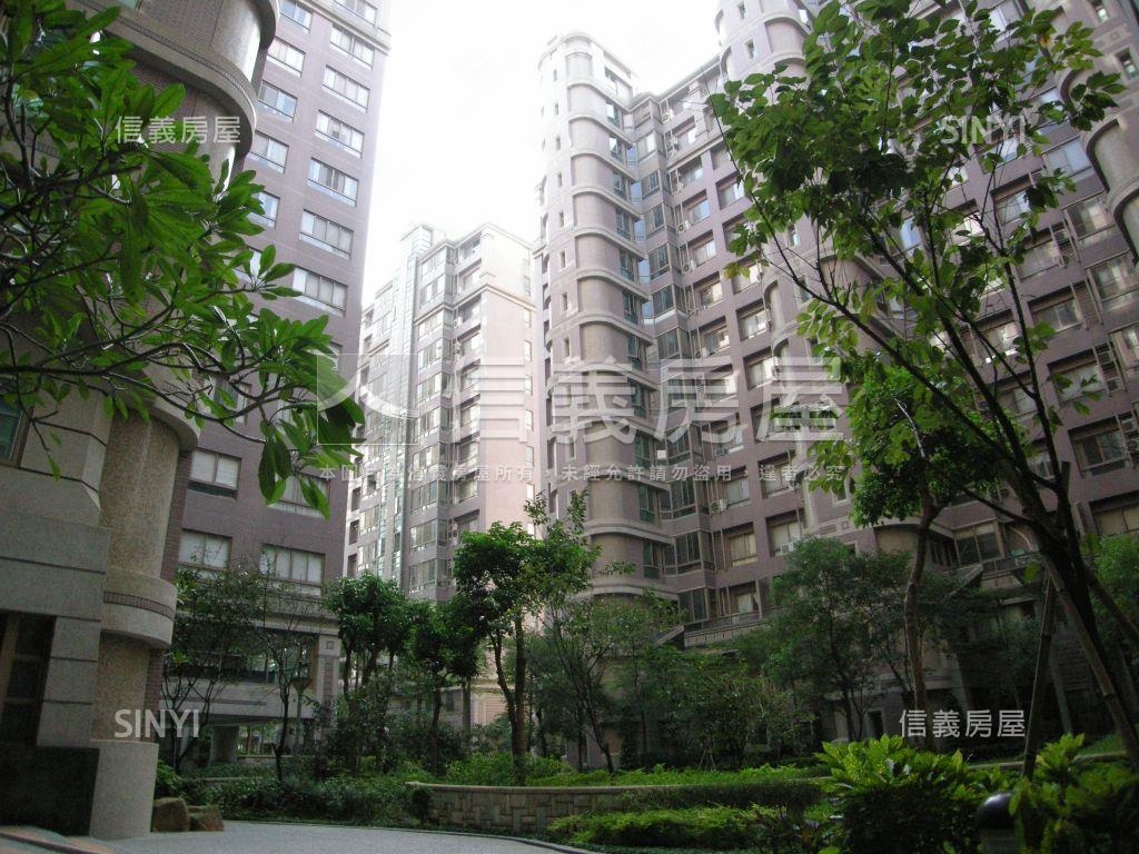 太子哈佛。高樓層＋車位房屋室內格局與周邊環境