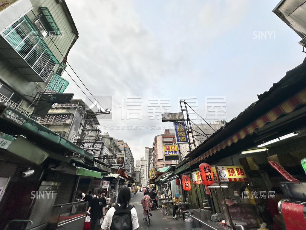 龍山寺三水小金店面房屋室內格局與周邊環境