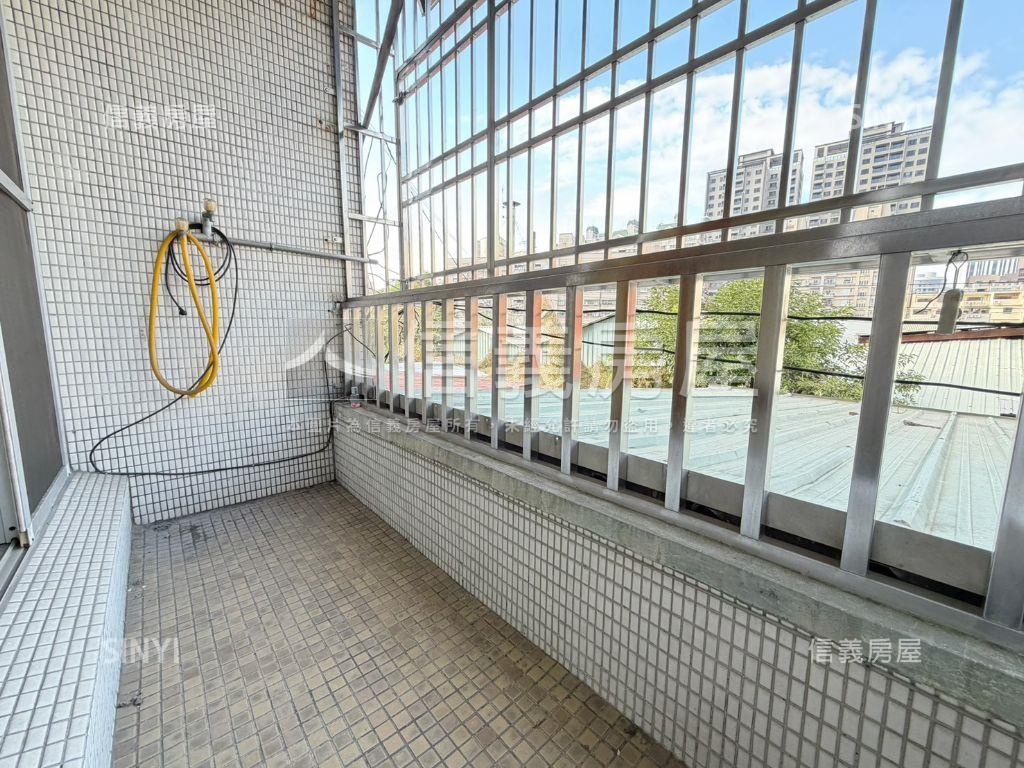 新！大里好讚的透天房屋室內格局與周邊環境