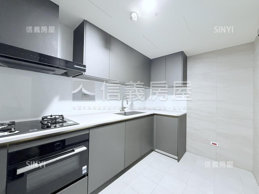 ⭐紀念堂．全新大四房坡平房屋室內格局與周邊環境