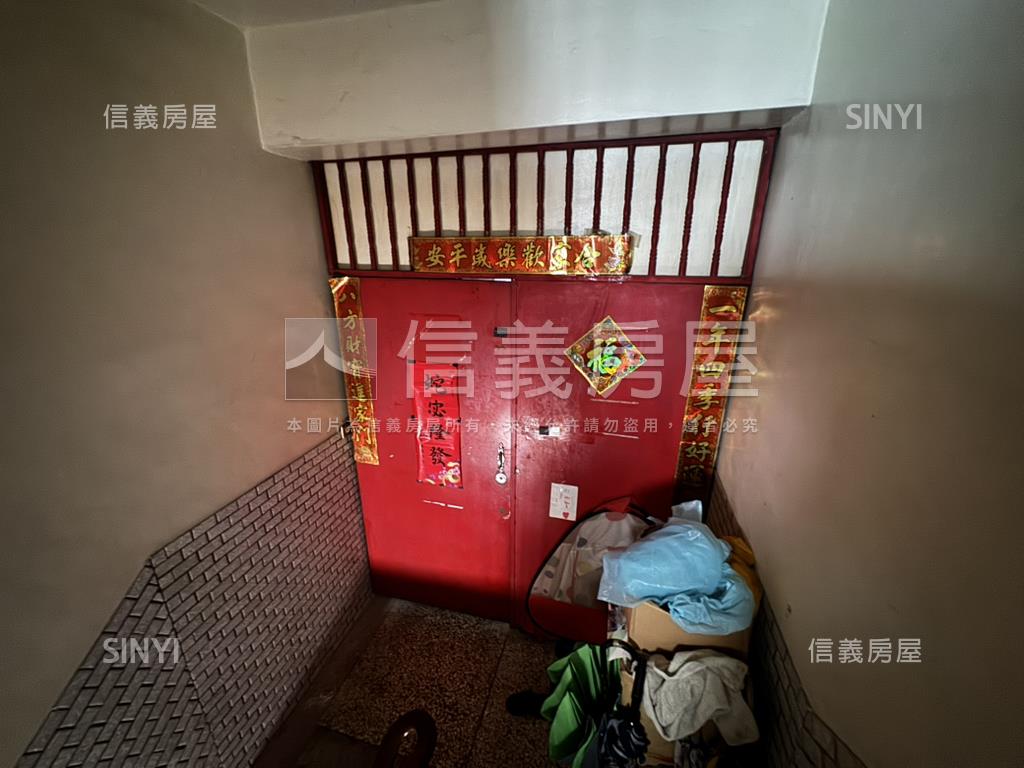 光復路關埔連鎖臨路店面房屋室內格局與周邊環境