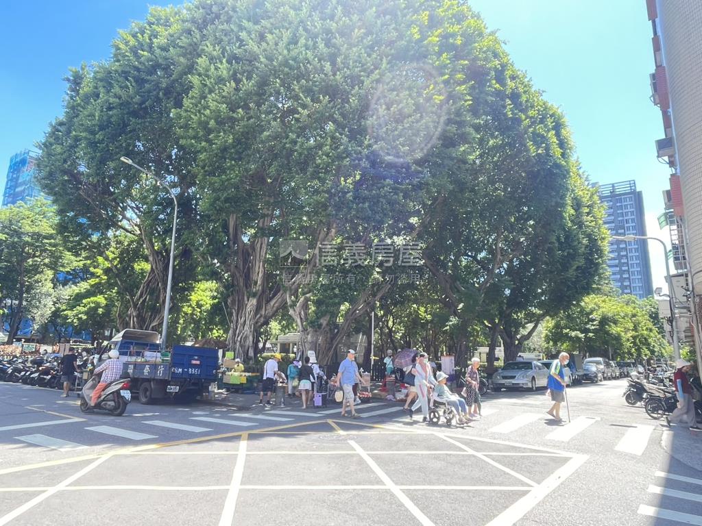 天母忠誠精華區透天房屋室內格局與周邊環境